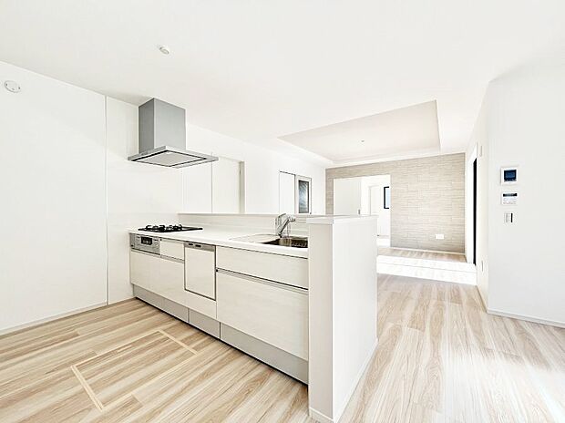 料理をしながらご家族との会話を楽しめる対面カウンターキッチン