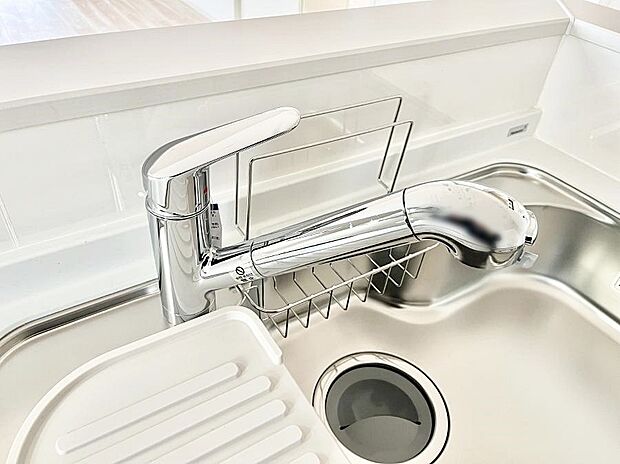 浄水器一体型のキッチンで洗い物用・料理用と切り替え簡単!