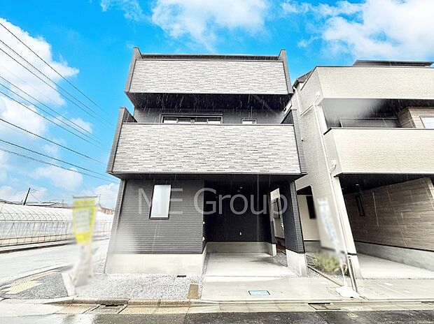 洗練された外観、上質な住空間が広がる室内は永く安心して過ごせる住居です。