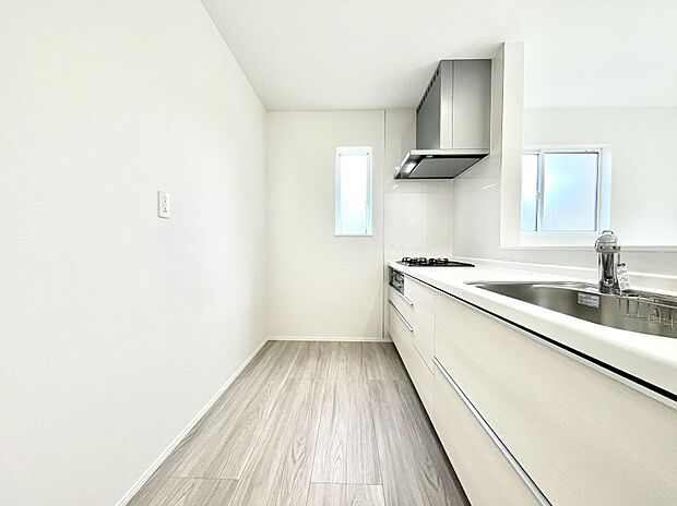 ゆとりあるキッチンではご家族と楽しくお料理ができます。