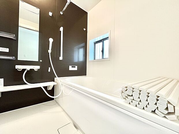 ◆A号棟◆〜Bath Room〜 一日の疲れを癒す貴重なバスタイムです。お子様とご一緒でも十分な広さなので、リビングとは違った家族団欒のひと時をお楽しみいただけます。