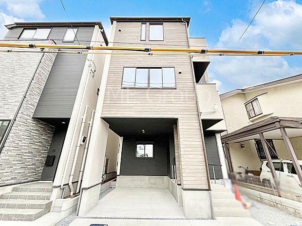 洗練された外観、上質な住空間が広がる室内は永く安心して過ごせる住居です。 