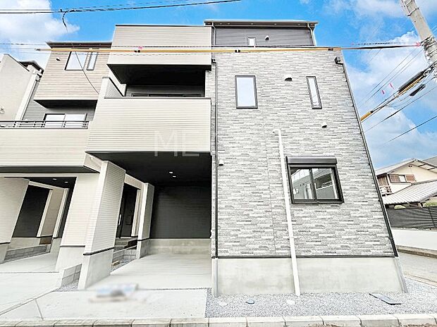 洗練された外観、上質な住空間が広がる室内は永く安心して過ごせる住居です。