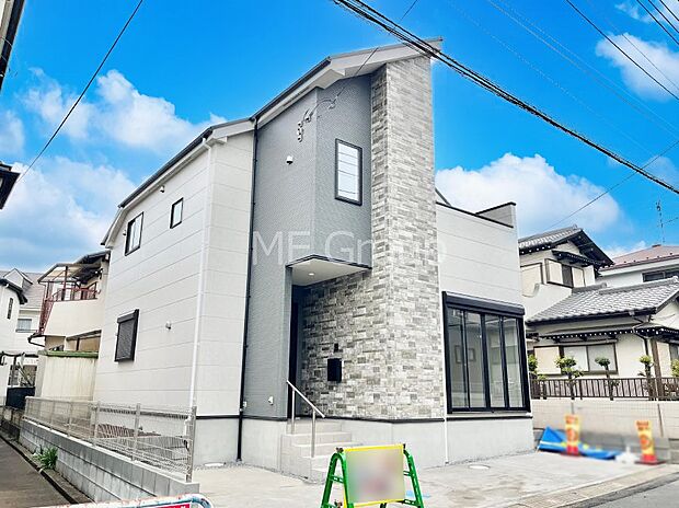 〜Exterior〜　一戸建ての大きなメリットは、自分達の「土地」を「自由に」使える事です。ガーデニングやＤＩＹ，車やバイクの趣味など様々な用途で利用できます。