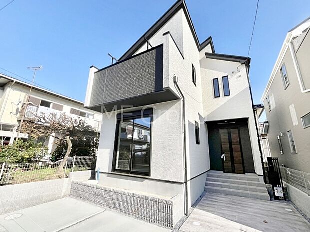 〜Exterior〜　緑に恵まれた閑静な住宅地は、伸び伸びスローライフを叶えてくれます。自然豊富な季節の移ろいを身近に感じられる環境で子育てすれば、お子様もきっと素直に成長してくれるはずです！