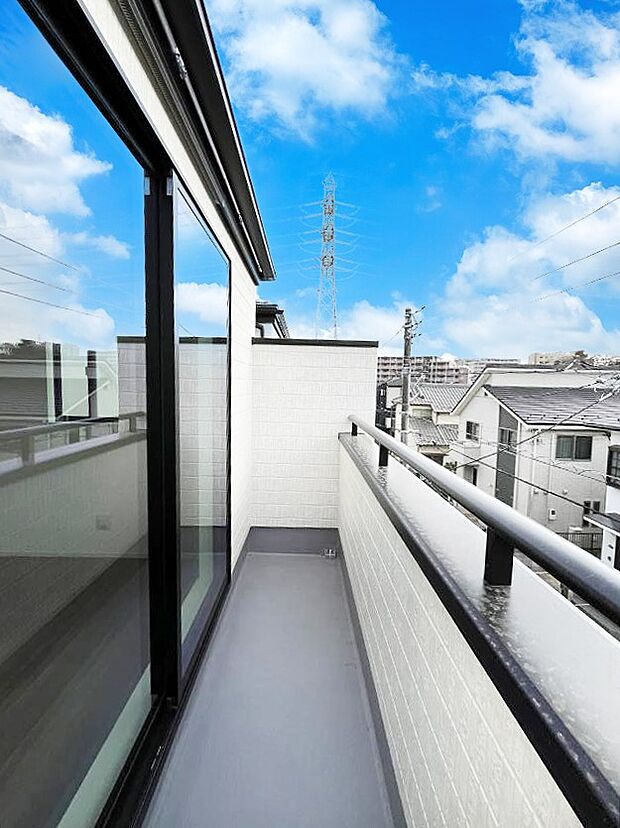 風通しの良いバルコニー
