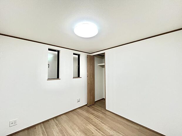 ◆A号棟◆〜Bed Room〜　子供部屋はお子様にとって大変重な役割があります。子供一人で過ごす空間を与えることで、宿題や勉強時間も自然と増えまた自ら部屋の片付けや掃除なども促すことに繋がります。