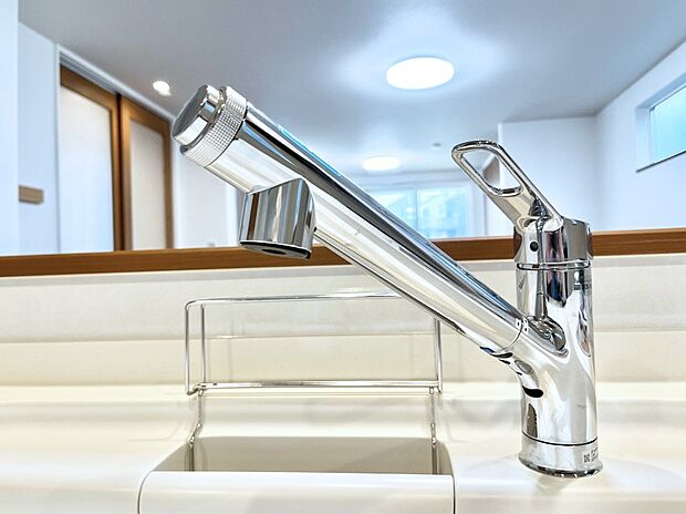 ◆94号棟◆いつでも清潔なおいしいお水を。一つの水栓で水道水と浄水を使い分け。