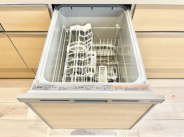 面倒なお片づけは食洗機にお任せ！家事の負担が減って、時間にも気持ちにもゆとりができます。