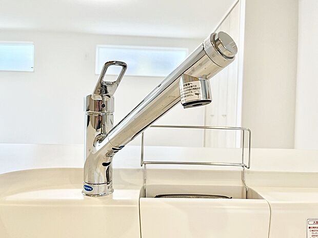 浄水器一体型のキッチンで洗い物用・料理用と切り替え簡単！