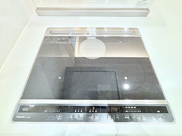 ◆1号棟◆IHクッキングヒーターは天板の調理面がフラットなので調理後はサッと一拭きするだけ！