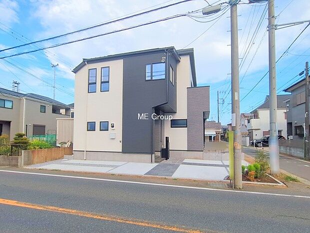 たっぷりの陽光と開放感に包まれる明るい住まい  