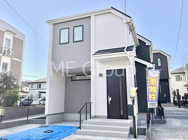 ◆C号棟◆〜Exterior〜 閑静な住宅地で子育て家族にピッタリ。 毎日のお散歩も快適な緑に恵まれたエリアで、自然に包まれた穏やかな暮らしを実現するための、ゆとりある住環境が整っています。