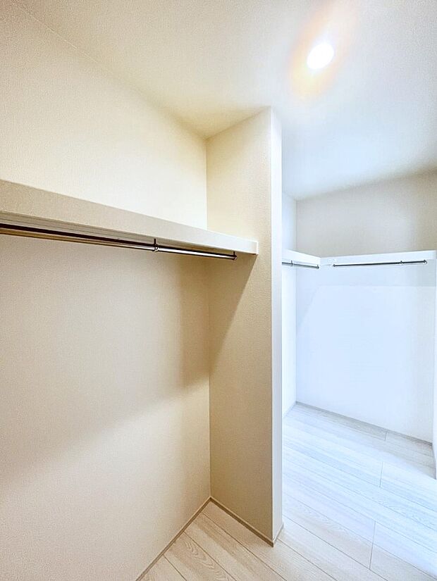 毎日の服選びが楽しくなるウォークインクローゼット