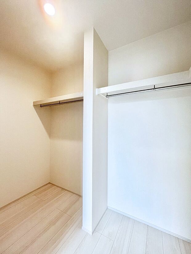 毎日の服選びが楽しくなるウォークインクローゼット