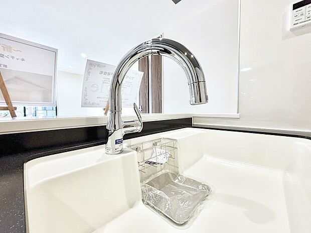 ◆1号棟◆浄水器一体型のキッチンで洗い物用・料理用と切り替え簡単!タッチレスで更に便利に!