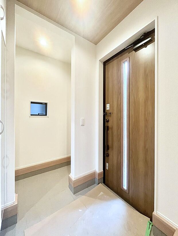 家族の帰宅やお客様をあたたかく迎える玄関