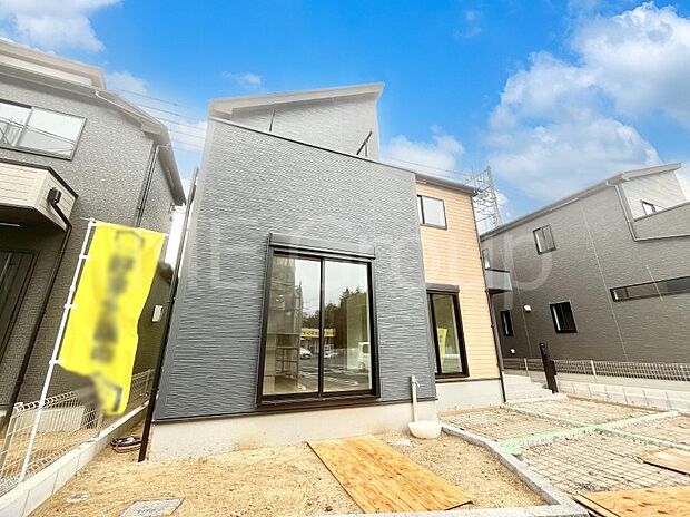 洗練された外観、上質な住空間が広がる室内は永く安心して過ごせる住居です。 