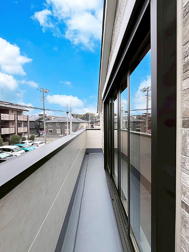 風通しの良いバルコニー