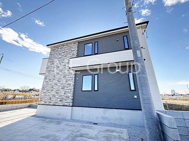 溢れる陽光でご家族の笑顔も輝く