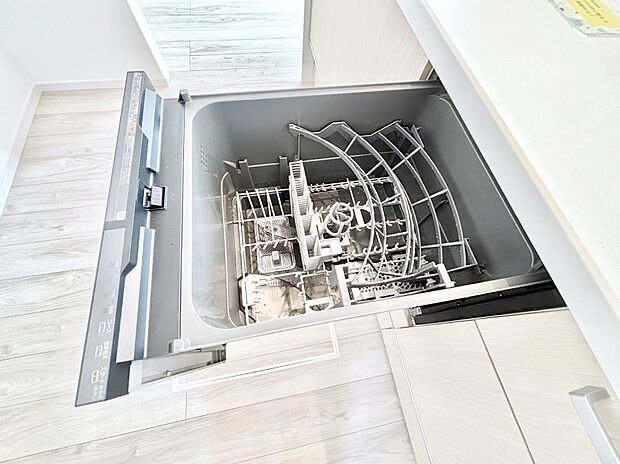 面倒なお片づけは食洗機にお任せ!家事の負担が減って、時間にも気持ちにもゆとりができます。