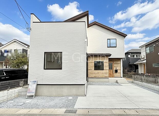 ~Exterior~ 首都圏で憧れのスローライフ♪緑に囲まれた土地は都会の喧騒を忘れられそう。四季を通じて自然と触れ合えるスポットが周辺には盛りだくさん!住みたくなる家。暮らしたい町。