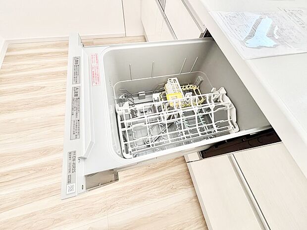 ◆1号棟◆面倒なお片づけは食洗機にお任せ!家事の負担が減って、時間にも気持ちにもゆとりができます。