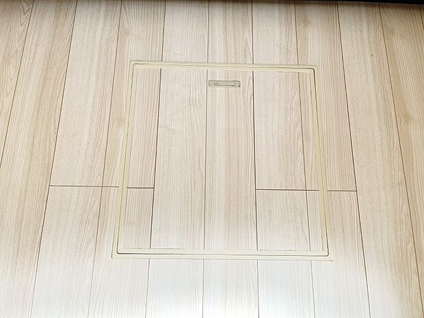 ◆2号棟◆床下収納付き！日用品・非常用品の収納にも大活躍。