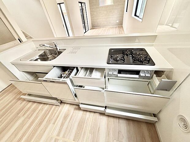 ◆1号棟◆使いやすさを優先したスライド式収納タイプ!