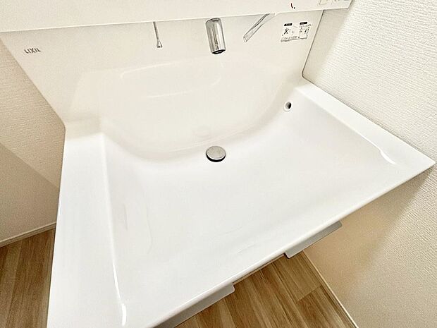 ◆1号棟◆ハンドシャワー付き!使いやすい洗面台。