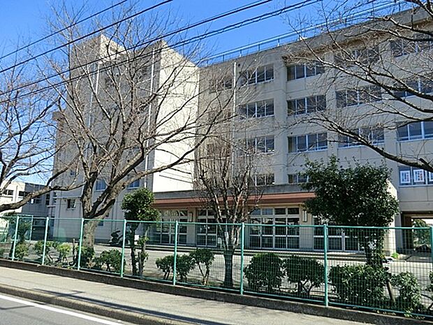 中学校 852m 松戸市立和名ケ谷中学校