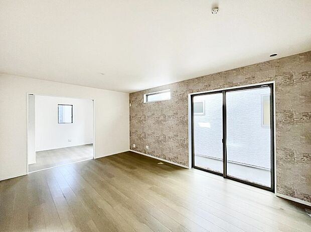 ◆A号棟◆〜Living〜　豊かな陽光がこの場所を照らしだす。光溢れるこの空間はみんなの笑顔が集う場所、時を忘れ、つきることのないたわいもない会話を楽しむ時間、たくさんの思いが綴られる場所。