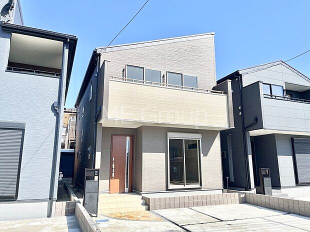 溢れる陽光でご家族の笑顔も輝く