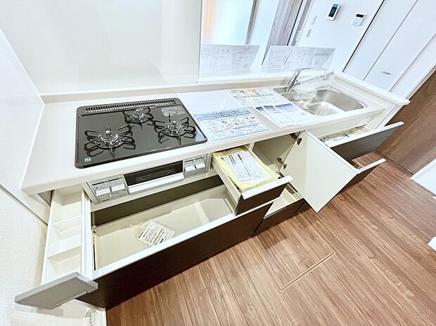 ◆1号棟◆使いやすさを優先したスライド式収納タイプ!