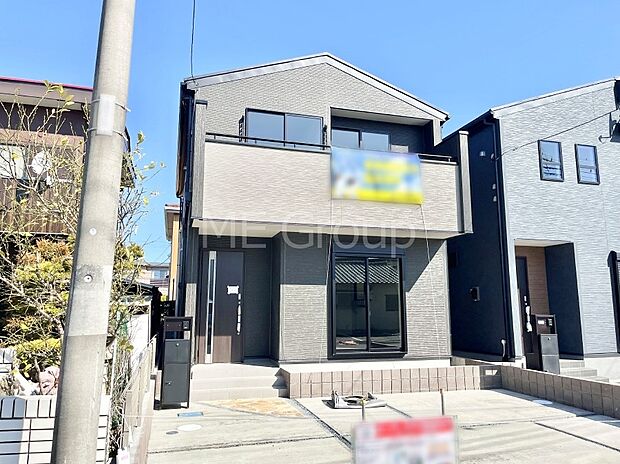 ◆1号棟◆~Exterior~ 閑静な住宅地で子育て家族にピッタリ。毎日のお散歩も快適な緑に恵まれたエリアで、自然に包まれた穏やかな暮らしを実現するための、ゆとりある住環境が整っています。