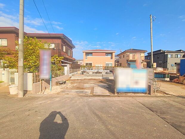 ◆1号棟◆〜Exterior〜周辺には学校や買物施設もあり生活、子育てに適した環境が広がっています！「永住地」として、物件のご見学だけではなく、周辺の環境や通学できる学校についてもご相談ください！