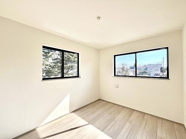 ◆B号棟◆〜Bed Room〜　子供部屋はお子様にとって大変重な役割があります。子供一人で過ごす空間を与えることで、宿題や勉強時間も自然と増えまた自ら部屋の片付けや掃除なども促すことに繋がります。