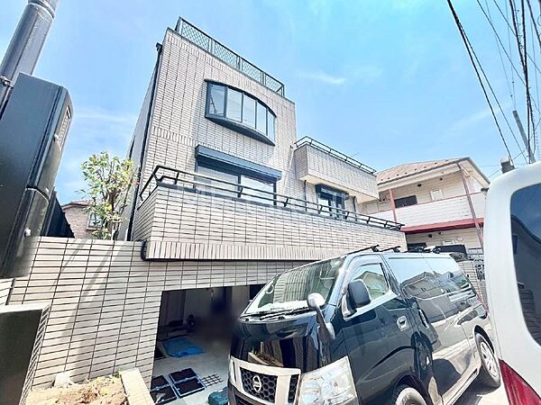 たっぷりの陽光と心地よい風が舞い込む住まい