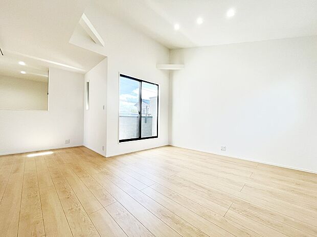 落ち着いた雰囲気のＬＤＫは家族みんなの快適空間