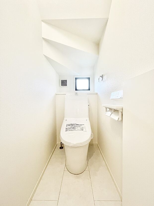 トイレは温水洗浄機能付き