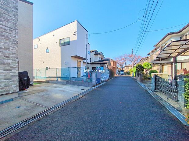 前面道路:北 5m 公道 前面道路は閑静な住宅地をはしる車通りの少ない道路。 駐車の出し入れもらくらくです!ご不明点・現地見学のご希望は、お気軽にお問い合わせください!