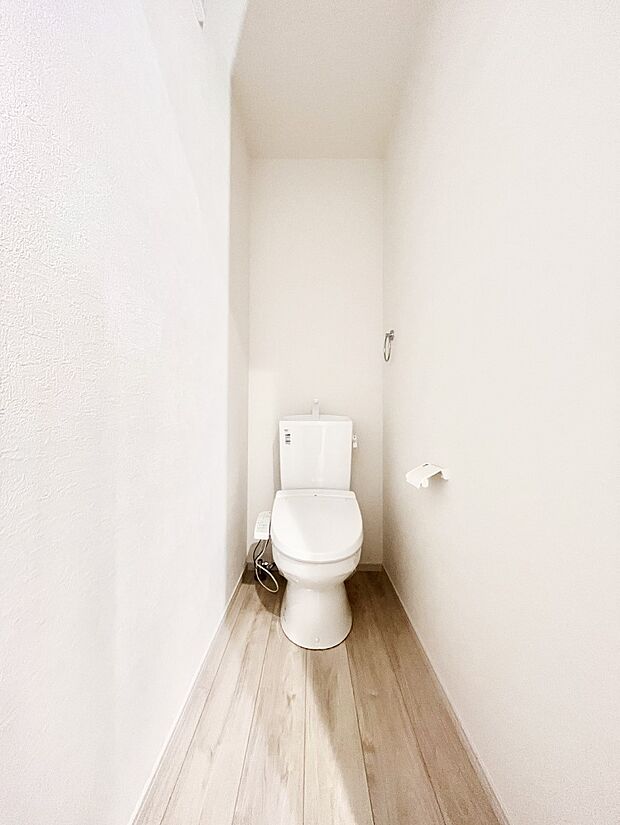 トイレは安心の2箇所！朝のバタバタも一安心です。 