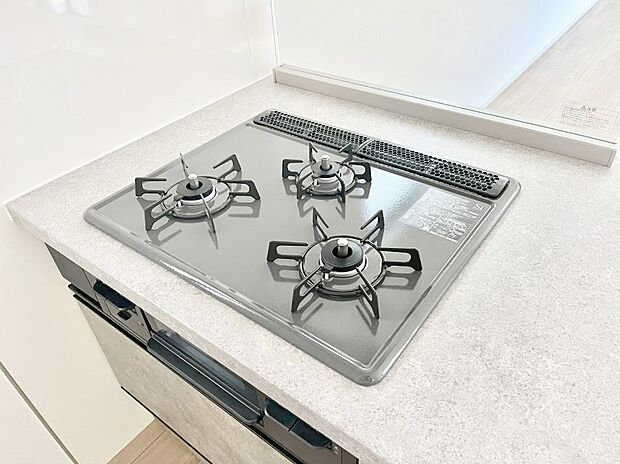 三口ガスコンロでお料理が一気にはかどりそう。