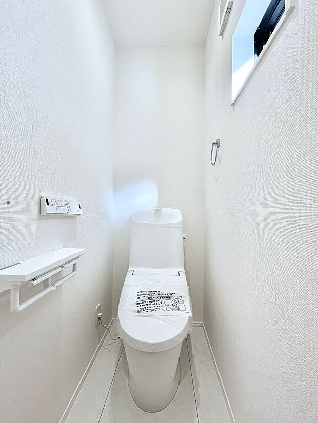 トイレは温水洗浄機能付き