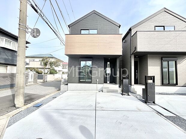 ◆1号棟◆〜Exterior〜　周辺には学校や買物施設もあり生活、子育てに適した環境が広がっています！物件のご見学だけではなく、周辺の環境や通学できる学校についてもご相談ください！