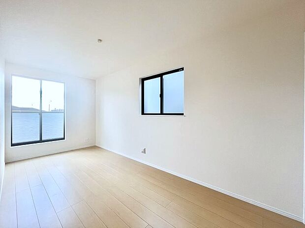 2面採光を確保した明るい空間。家族みんなが快適な暮らしを実現する設計です。