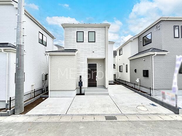 洗練された外観、上質な住空間が広がる室内は永く安心して過ごせる住居です。