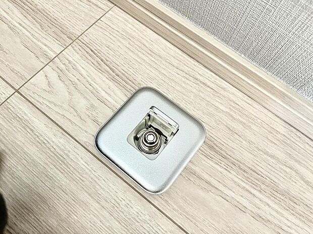 ガスコンセントがあれば足元からすぐに温まるガスファンヒーターを設置できます！  