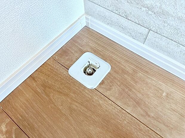 ◆D号棟◆ガスコンセントがあれば足元からすぐに温まるガスファンヒーターを設置できます！  