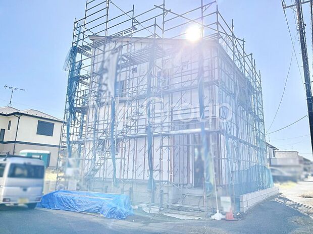 〜Exterior〜閑静な住宅地で子育て家族にピッタリ。毎日のお散歩も快適な緑に恵まれたエリアで、自然に包まれた穏やかな暮らしを実現するための、ゆとりある住環境が整っています。